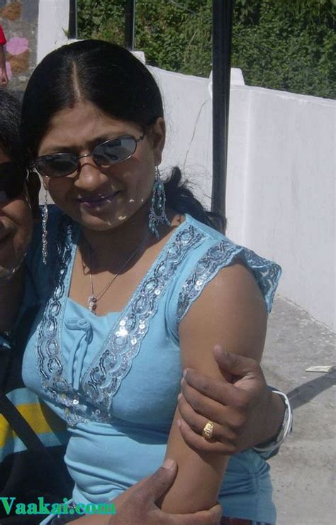 karnataka aunty sex photos|Karnataka aunty sex photos of mature wife hot tits and pussy.